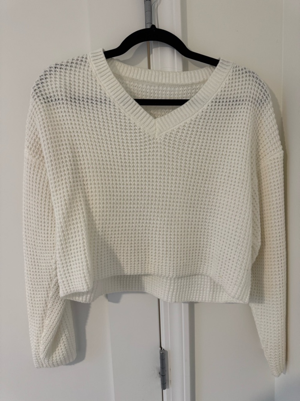Women's V-Neck Cropped Waffle Knit Sweater - White